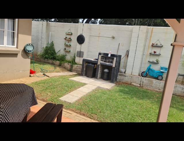 2 BEDROOM TOWNHOUSE FOR SALE IN CASHAN